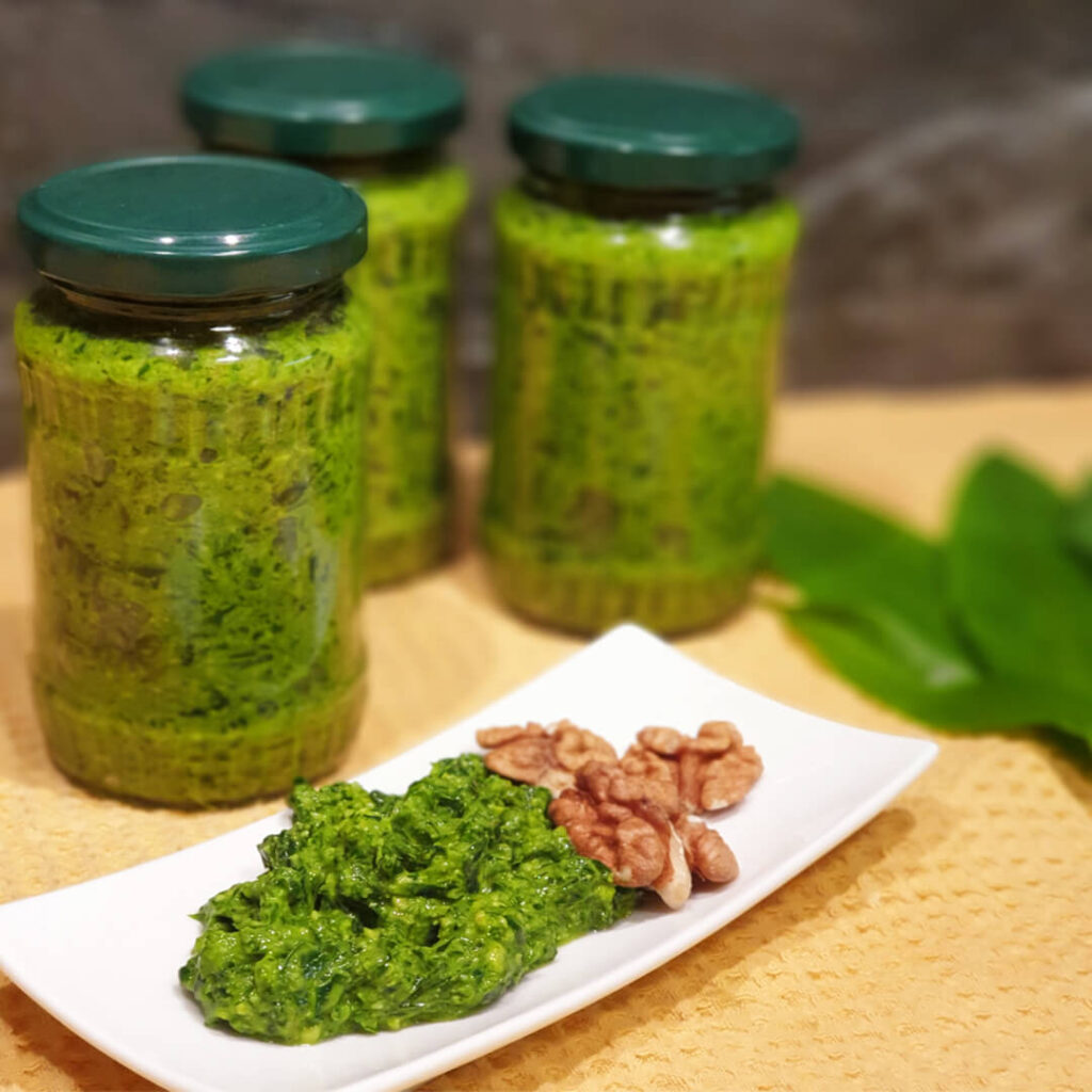 Pesto cesnak medvedi